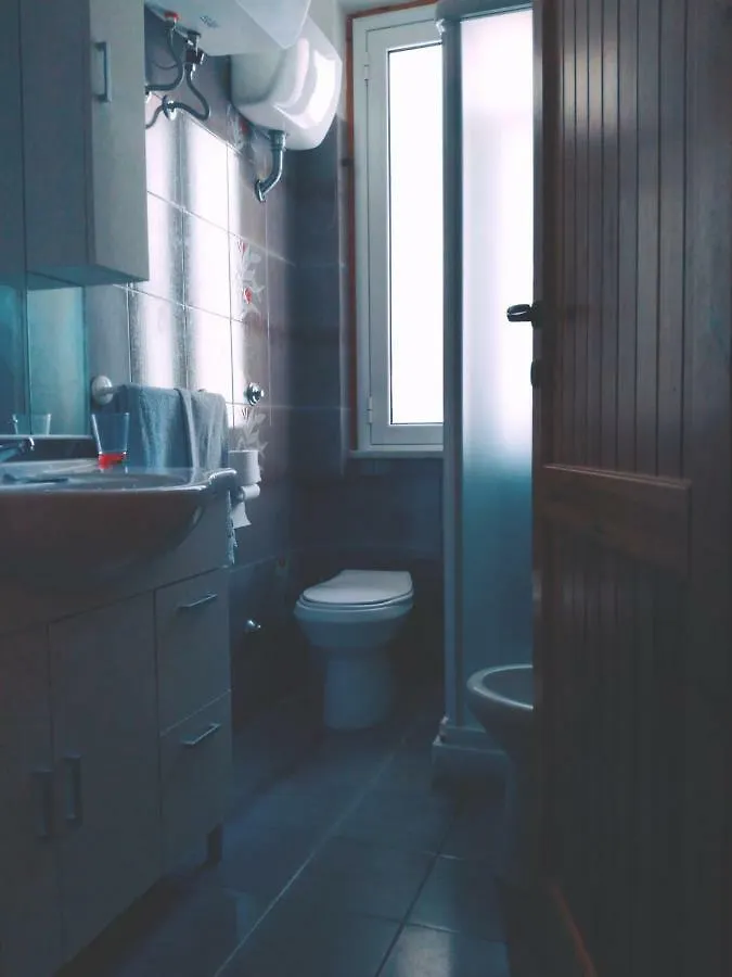 Essential House Apartment